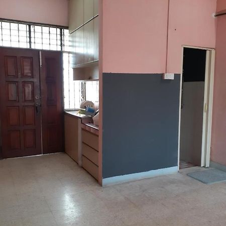 Homestay Idaman Tun Hussein - Harga Untuk 1 Rumah ,1 Bilik ,1 Bilik Air 4 Single Bed - Not Sharing Perai Buitenkant foto