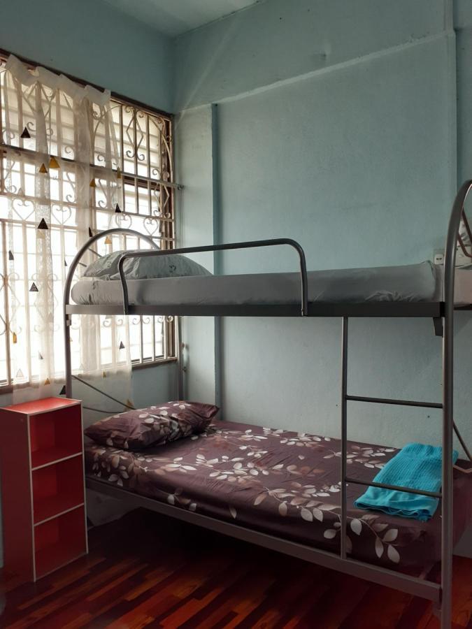 Homestay Idaman Tun Hussein - Harga Untuk 1 Rumah ,1 Bilik ,1 Bilik Air 4 Single Bed - Not Sharing Perai Buitenkant foto