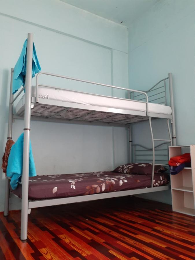 Homestay Idaman Tun Hussein - Harga Untuk 1 Rumah ,1 Bilik ,1 Bilik Air 4 Single Bed - Not Sharing Perai Buitenkant foto
