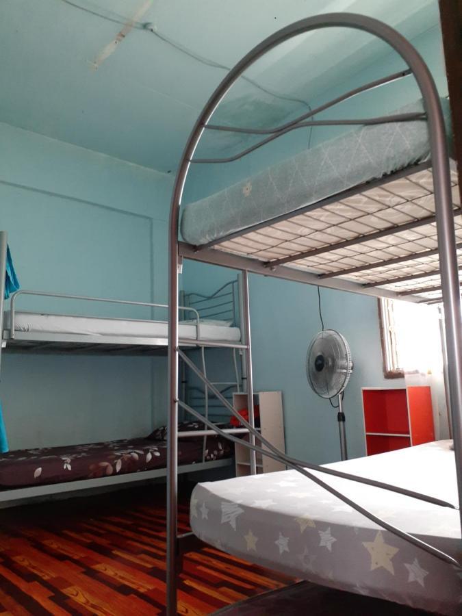 Homestay Idaman Tun Hussein - Harga Untuk 1 Rumah ,1 Bilik ,1 Bilik Air 4 Single Bed - Not Sharing Perai Buitenkant foto