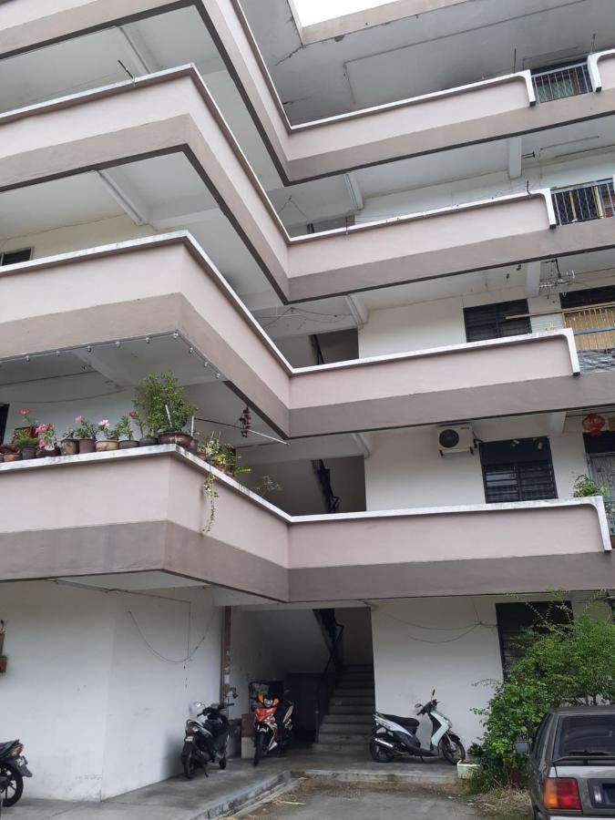 Homestay Idaman Tun Hussein - Harga Untuk 1 Rumah ,1 Bilik ,1 Bilik Air 4 Single Bed - Not Sharing Perai Buitenkant foto